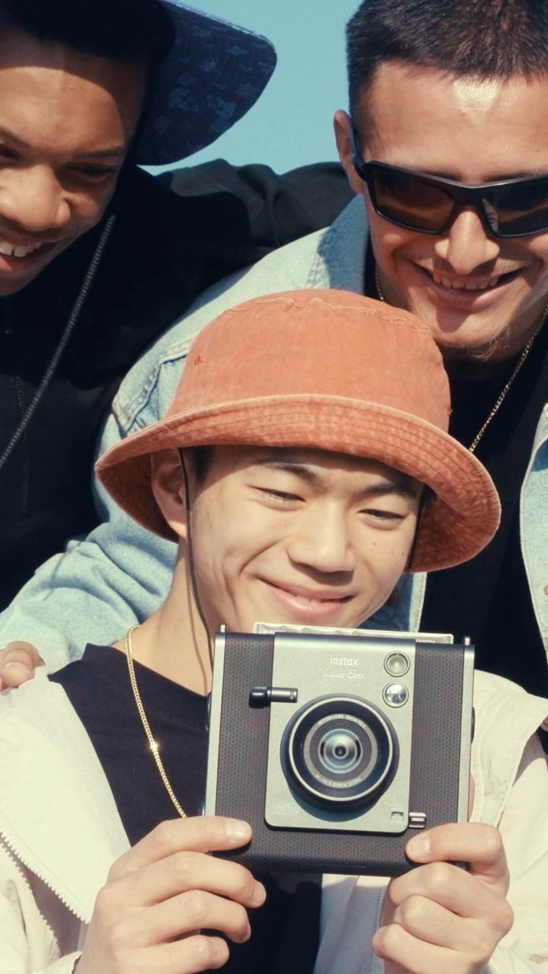 instax WIDE Evo™
