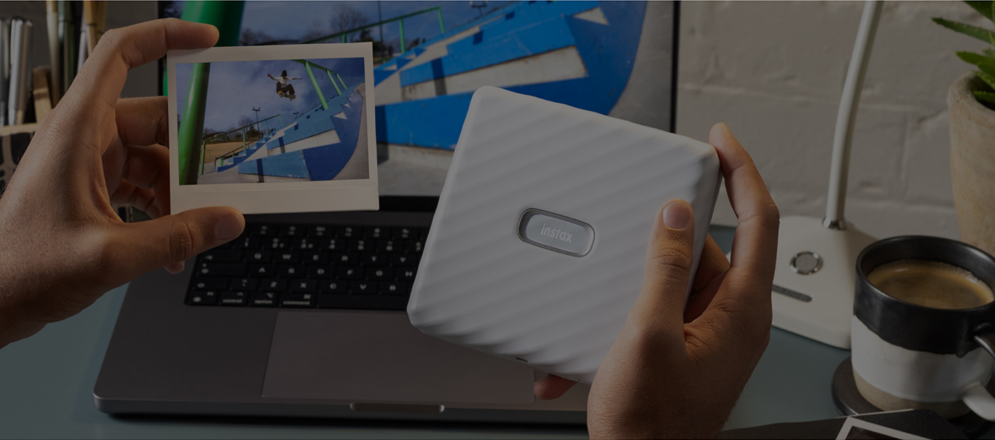 Imprime fotos instax™ a partir de imágenes guardadas en tu ordenador.